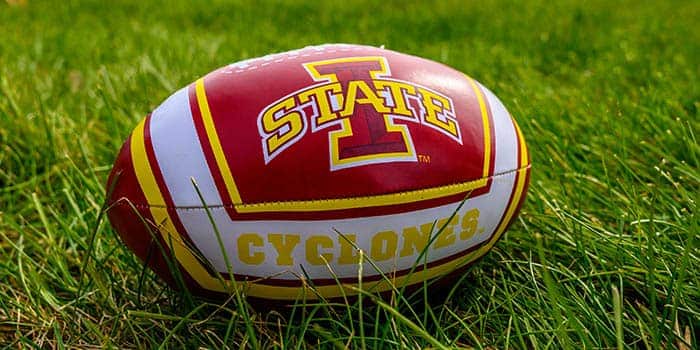 NCAA ลงโทษเจ้าหน้าที่ Ex-ISU ที่วางเดิมพันที่ไม่ได้รับอนุญาต