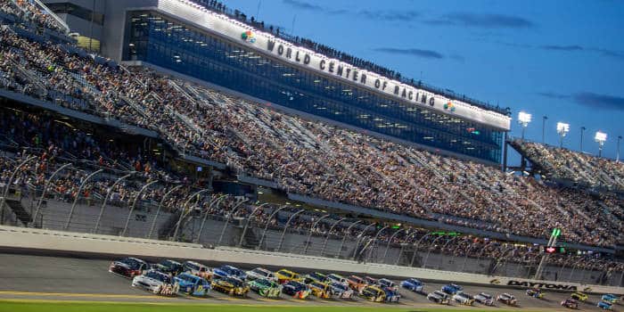 2025 นัดแข่ง NASCAR Great American Getaway 400 ค่าเสี่ยง เวลา และการพยากรณ์