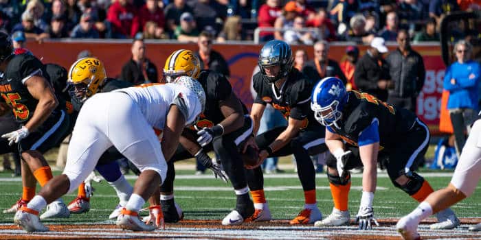 ชาร์เจอร์สและเรเดียส์ลอสแองเจลิส 2025 ออดส์ NFL, เวลา และการพยากรณ์