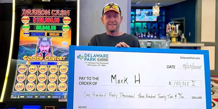สองผู้เล่นชนะเงินรางวัลสล็อตที่ Delaware Park Casino